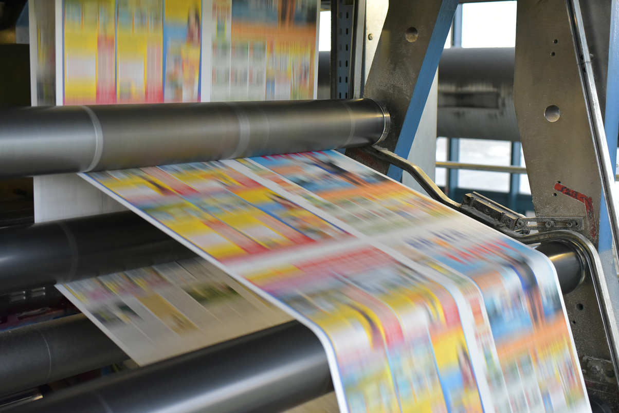 roll offset print machine in a large print shop for production of newspapers & magazines